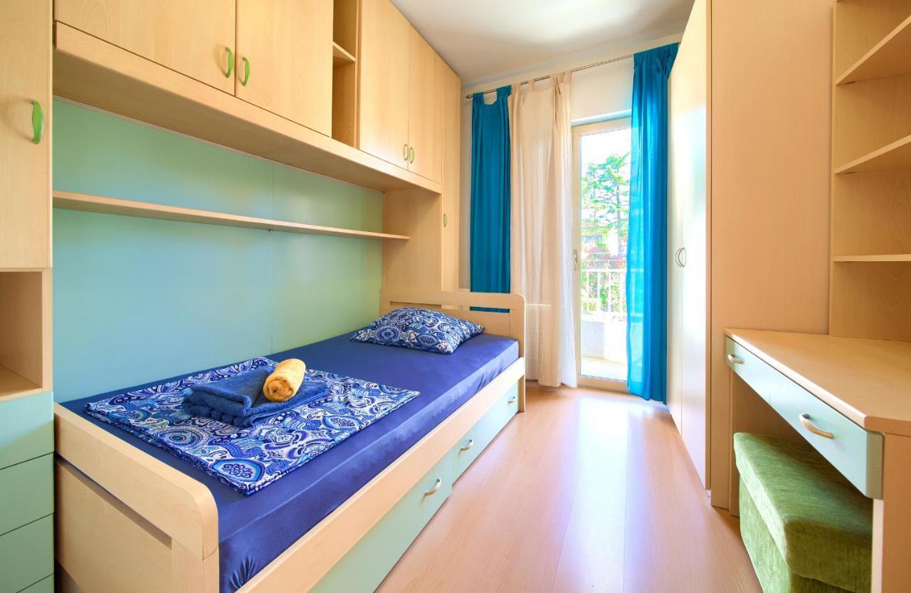 Apartment Lidija Krk Town Bagian luar foto