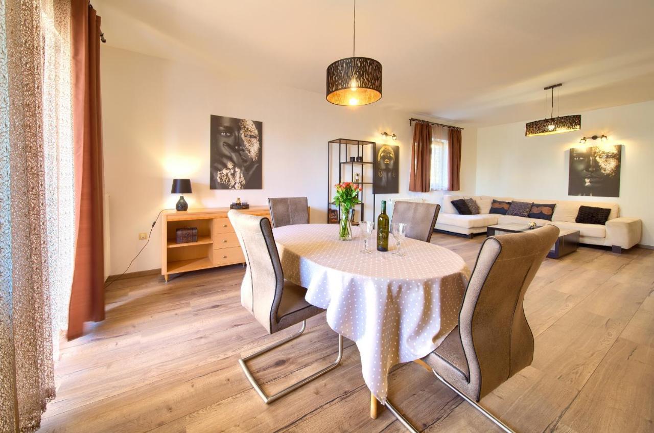 Apartment Lidija Krk Town Bagian luar foto