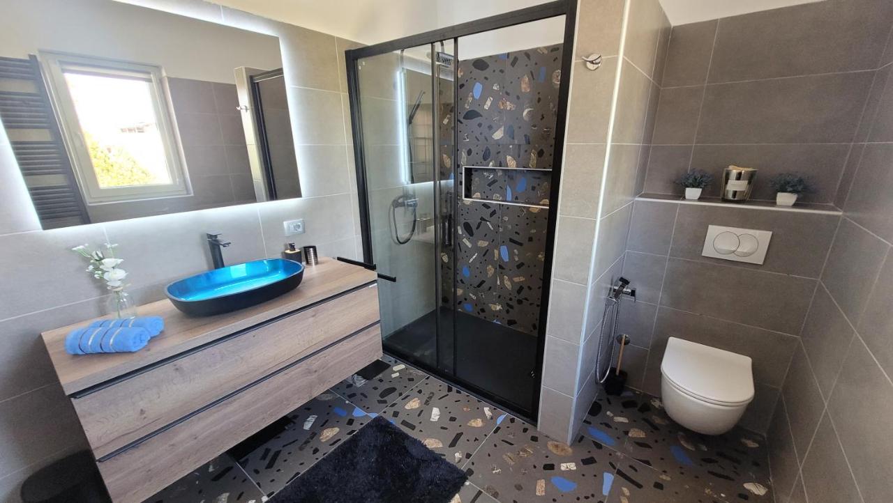 Apartment Lidija Krk Town Bagian luar foto