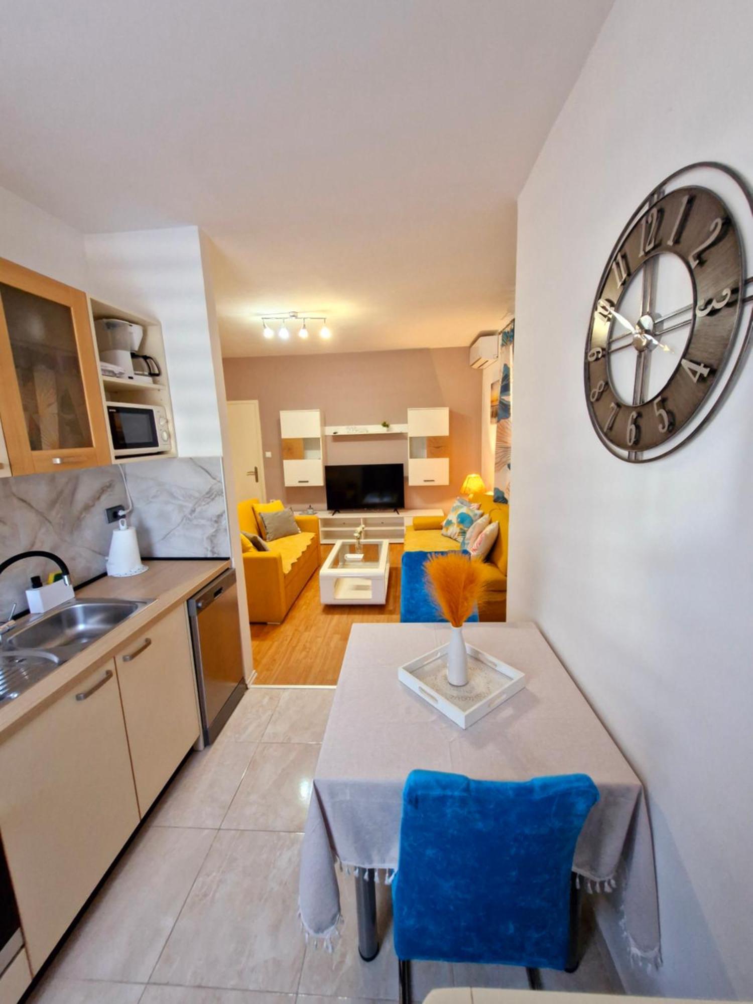 Apartment Lidija Krk Town Bagian luar foto
